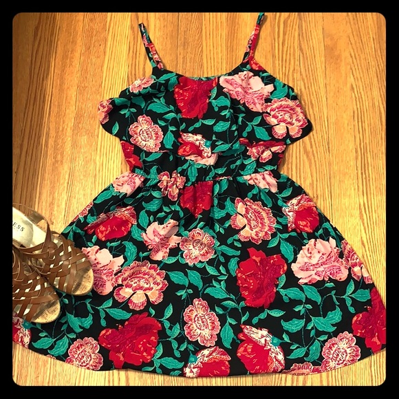Elle Floral Print Dress - Picture 1 of 3